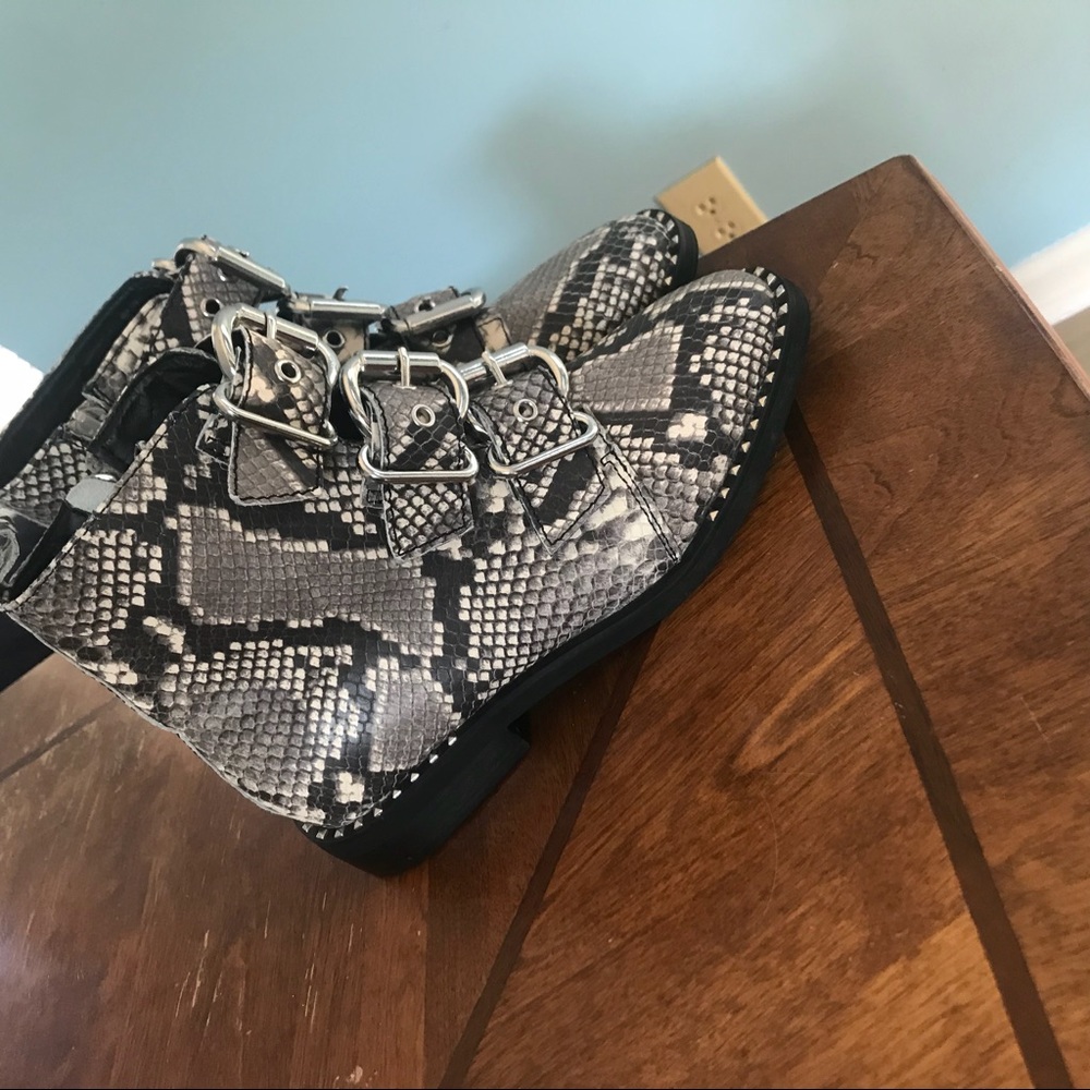 Steve Madden Pursue Snakeskin Boots